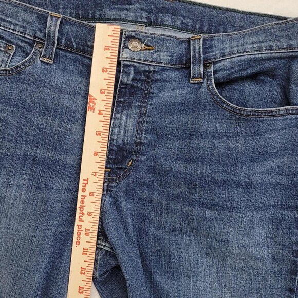 L.L. Bean Standard Fit 36x29 Straight Leg Blue Jeans - Picture 6 of 6